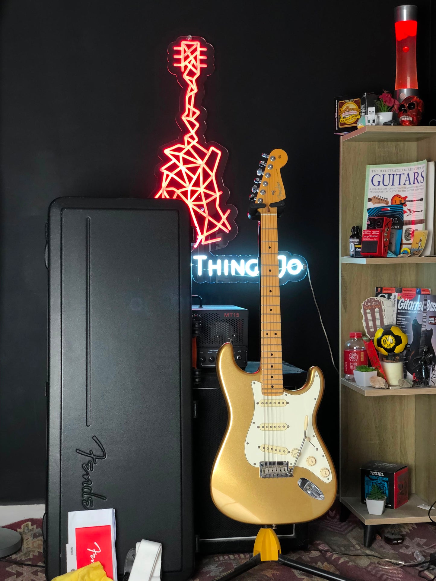 Fender 60th anniversary Limited Edition American Standard Stratocaster® in Mystic Aztec Gold