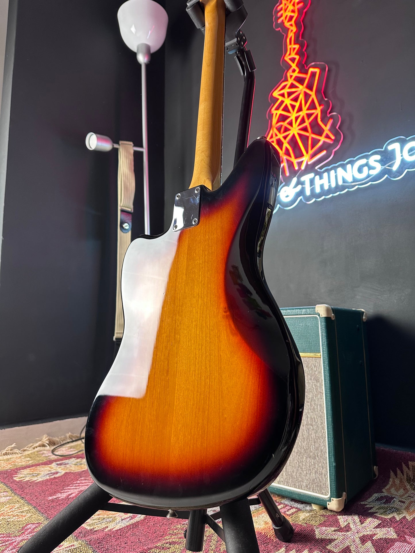 Fender Classic Player Jaguar® Special 3 color Sunburst