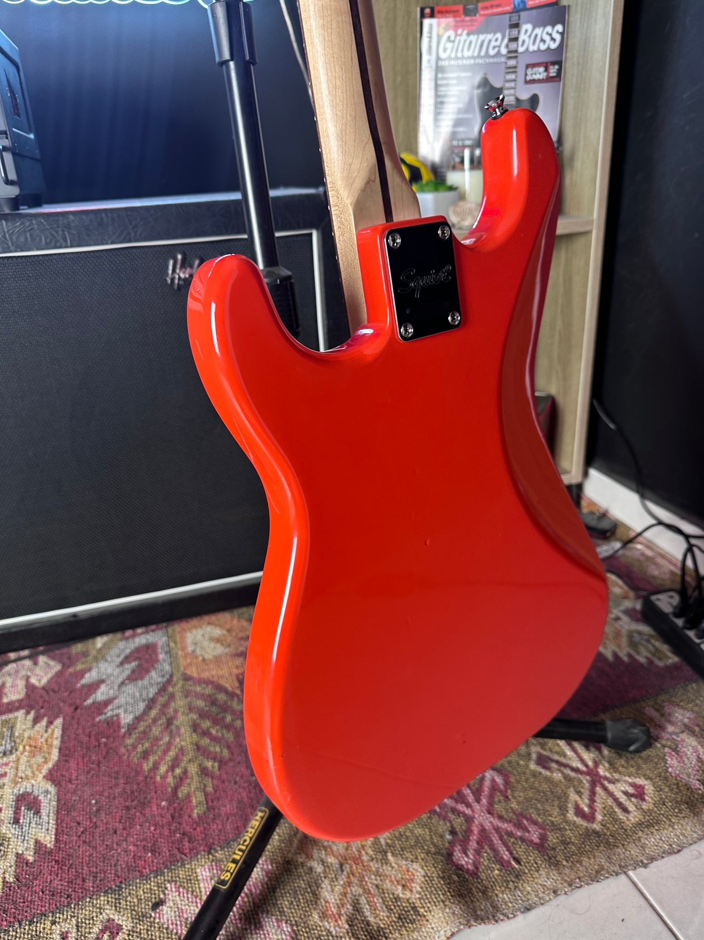 Squier HT Stratocaster SSS Fiesta Red Electric Guitar
