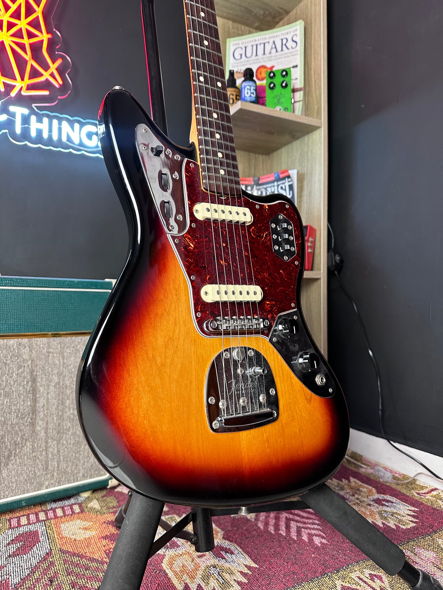 Fender Classic Player Jaguar® Special 3 color Sunburst