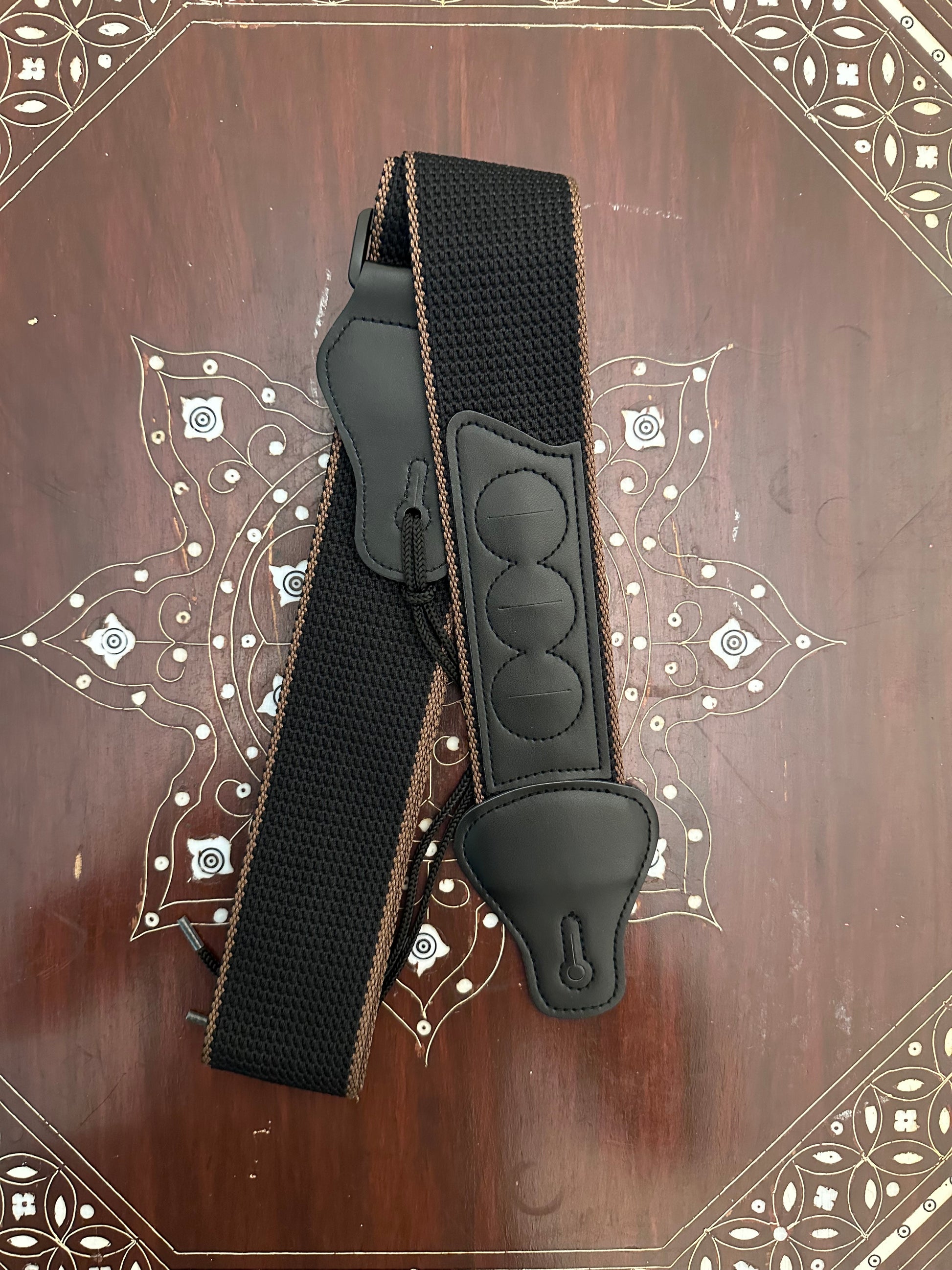 Guitar strap with pickholder Guitar strap with pickholder