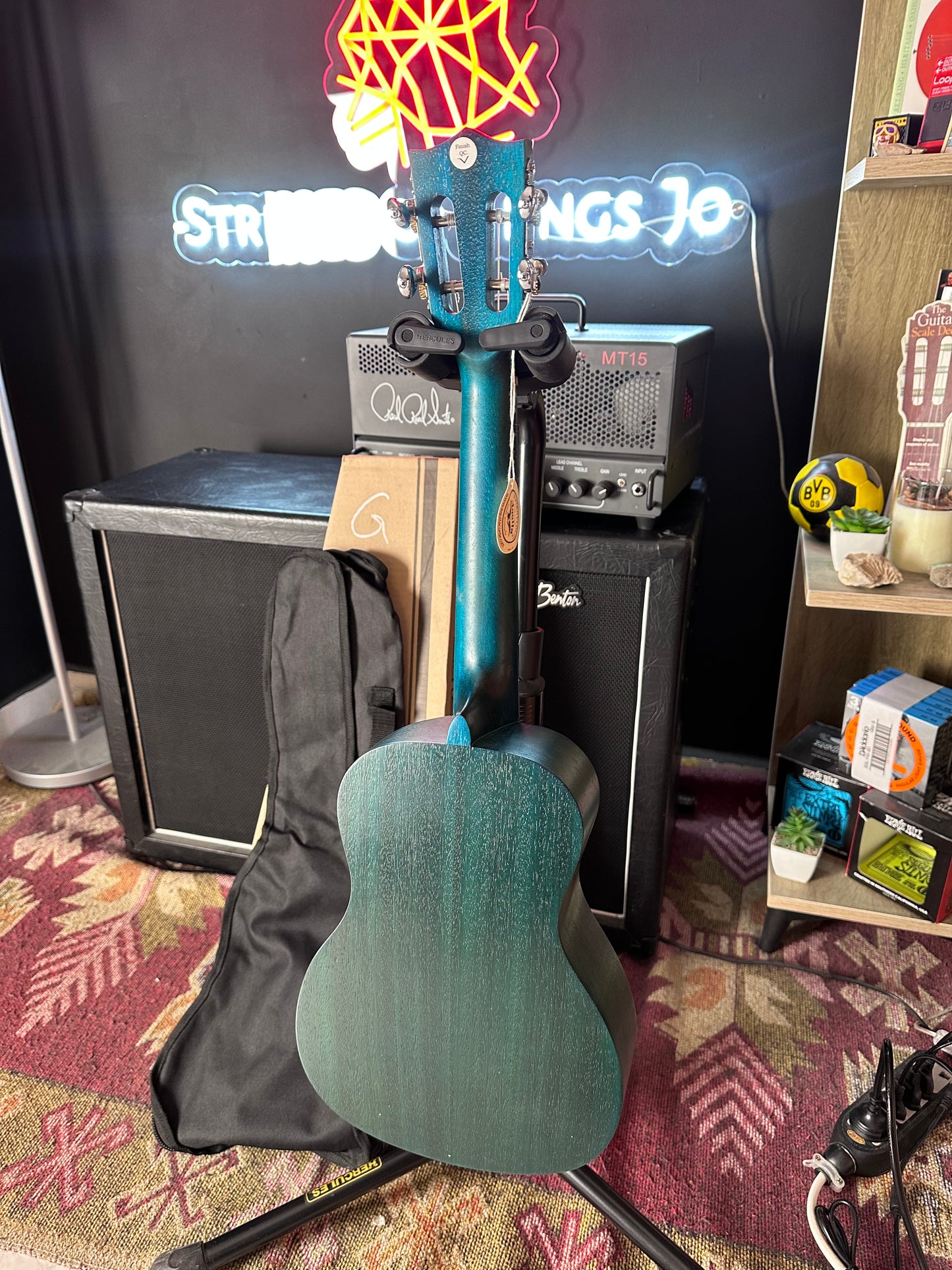 * Brand New * Matilda Concert Ukelele with bag Nat Green