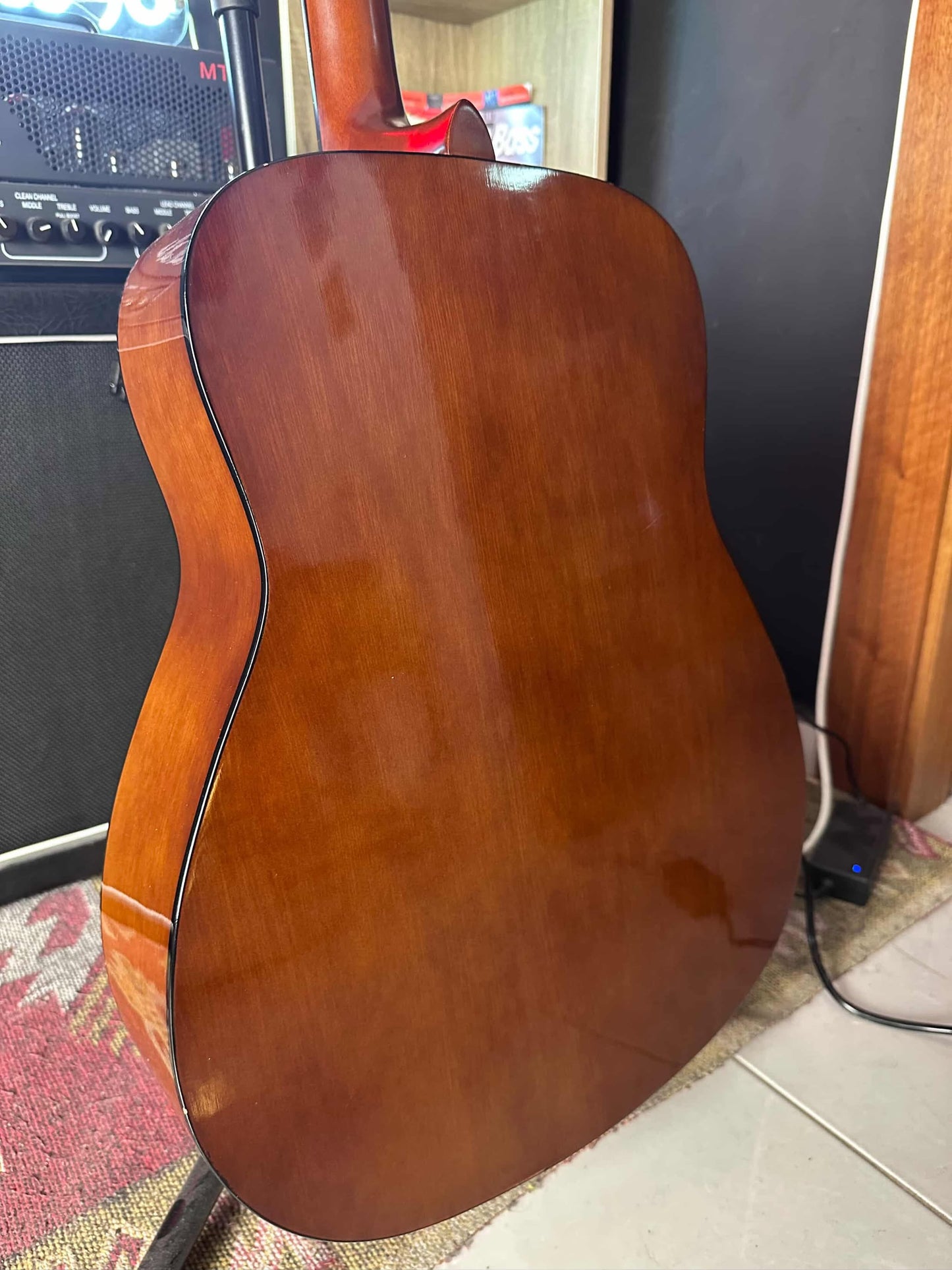 Yamaha F310 Dreadnaught Acoustic Guitar