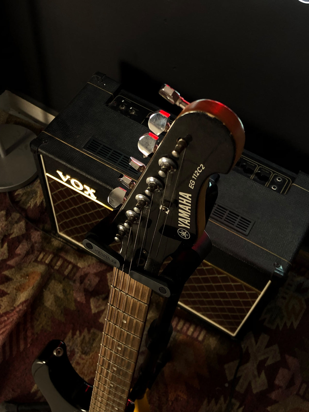 Yamaha EG112C2 Electric Guitar
