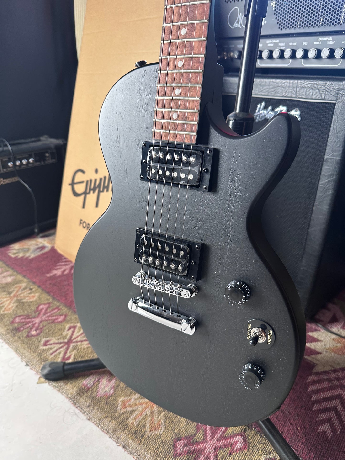 * Brand New * Epiphone Les Paul Special Satin E1 Charcoal Electric Guitar