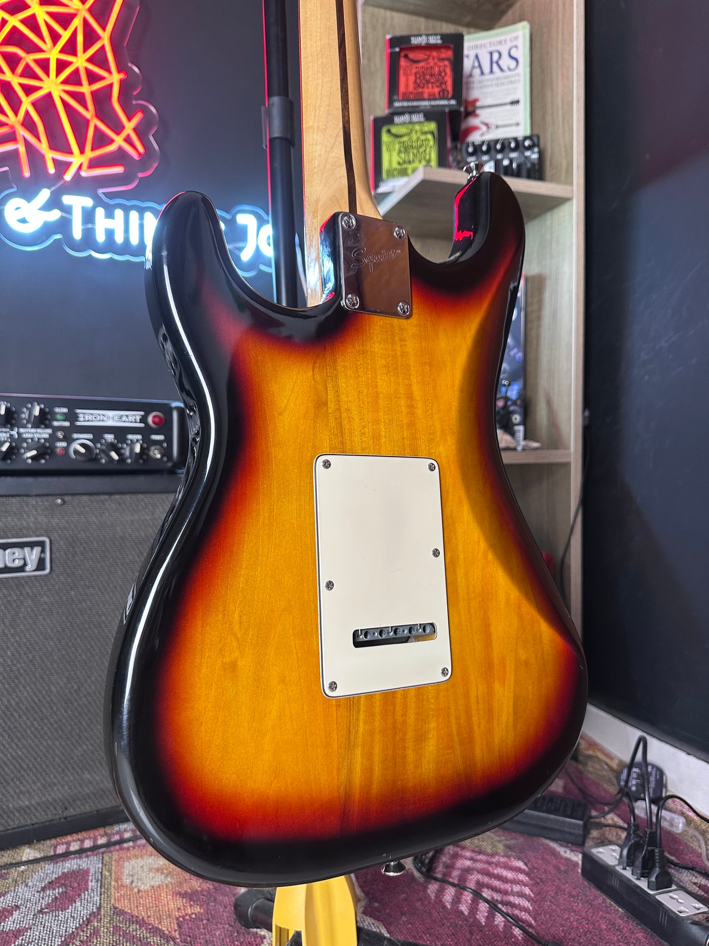 Squier Vintage Modified Stratocaster Sunburst Electric Guitar