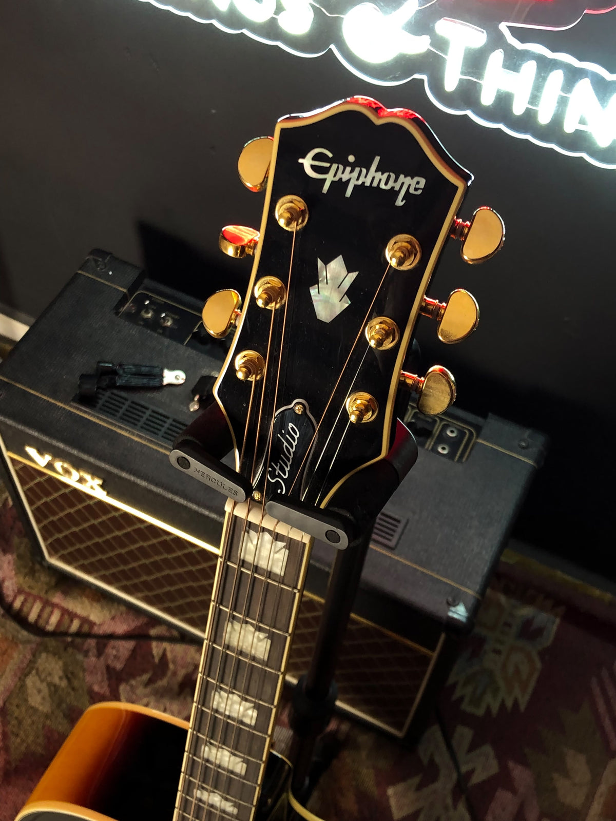 Epiphone EJ-200 VS Jumbo Acoustic-Electric Guitar