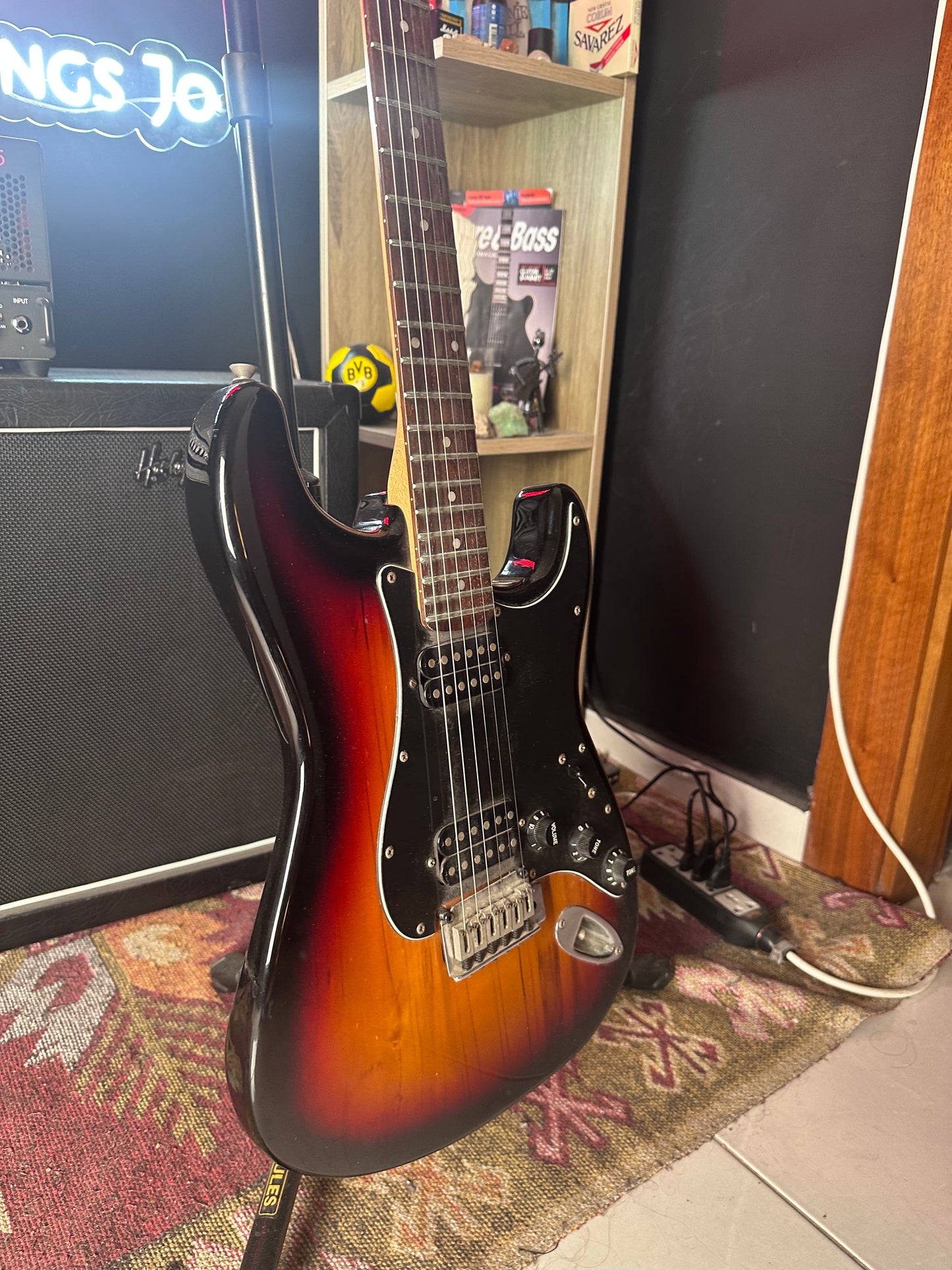 Squier Stratocaster HH 20th Anniversary Sunburst
