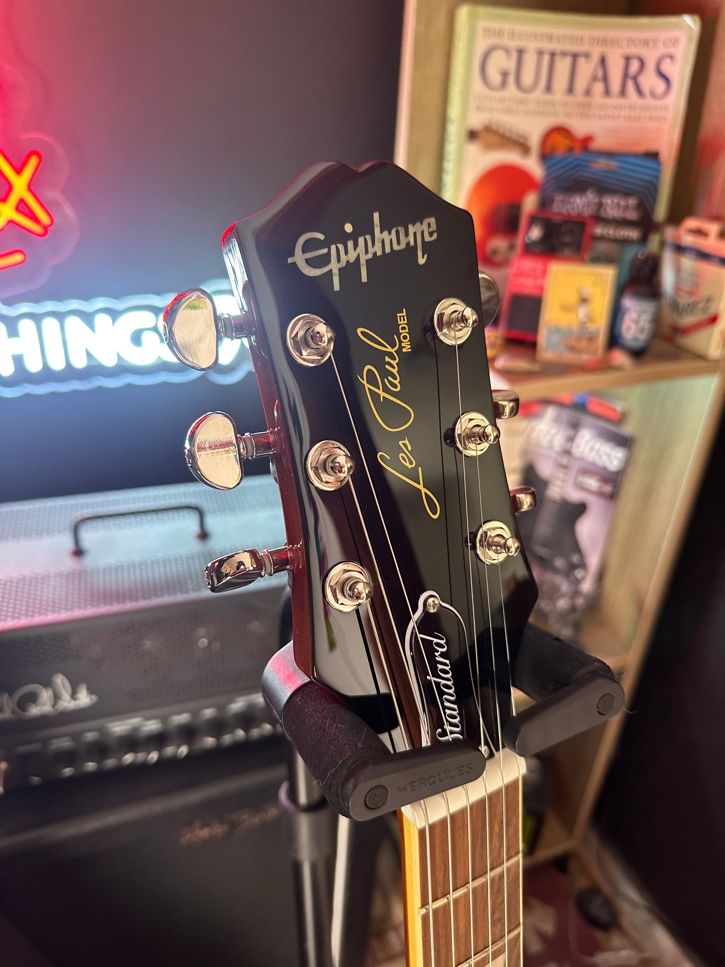 * Brand New * Epiphone Les Paul™ Standard Translucent Blue ‘60s Quilt Top Limited-Edition Electric Guitar