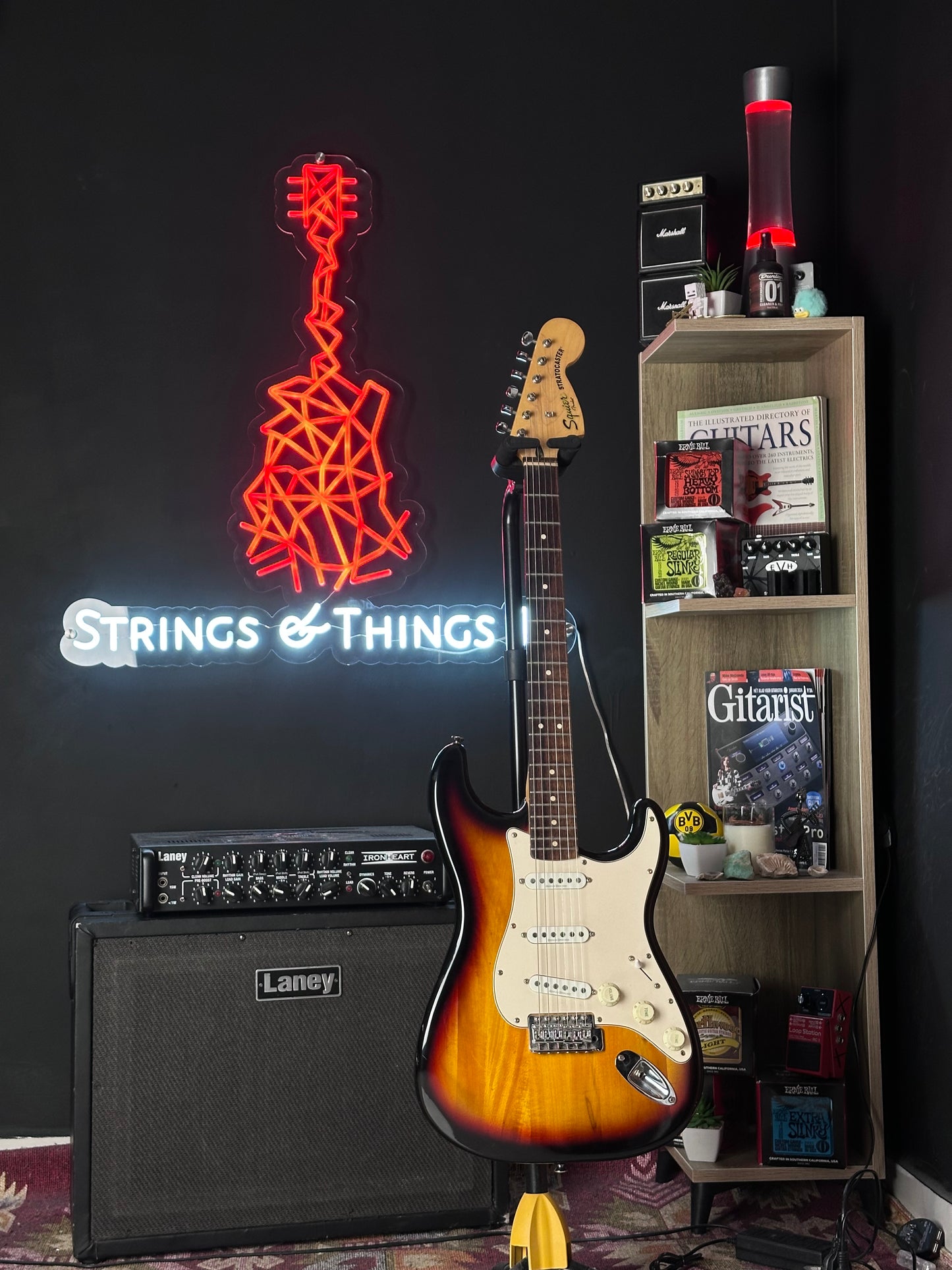 Squier Vintage Modified Stratocaster Sunburst Electric Guitar