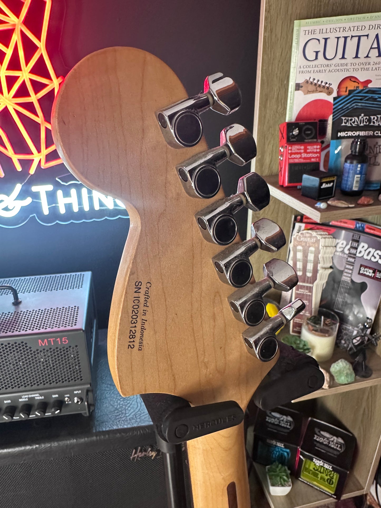 Squier Stratocaster HH 20th Anniversary Sunburst