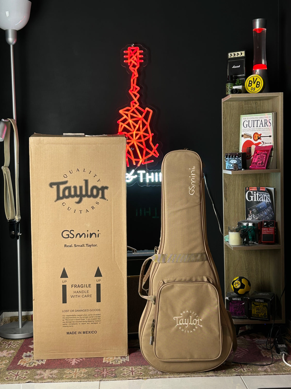 * Brand New * Taylor GS Mini Mahogany Limited Edition Acoustic Guitar * Brand New * Taylor GS Mini Mahogany Limited Edition Acoustic Guitar