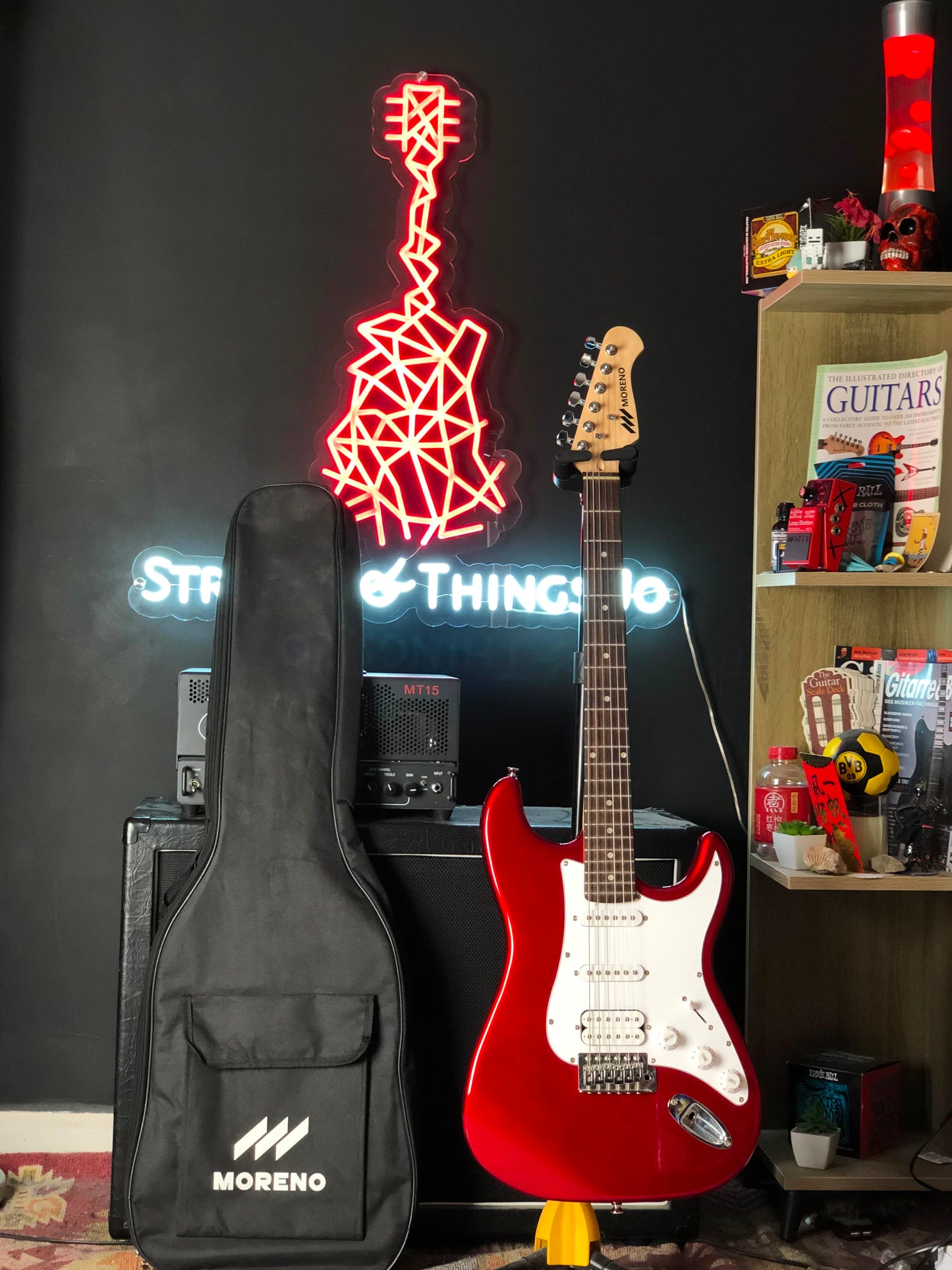 Moreno ST-100 HSS Candy Apple Red Electric Guitar + free bag and cable