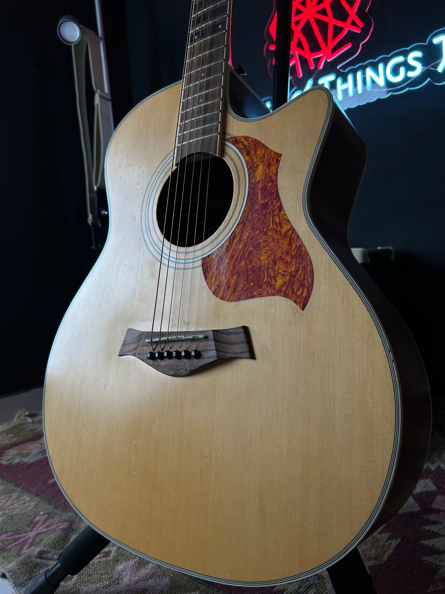 Enya EAG-40NACE 40″ Cutaway Acoustic-Electric