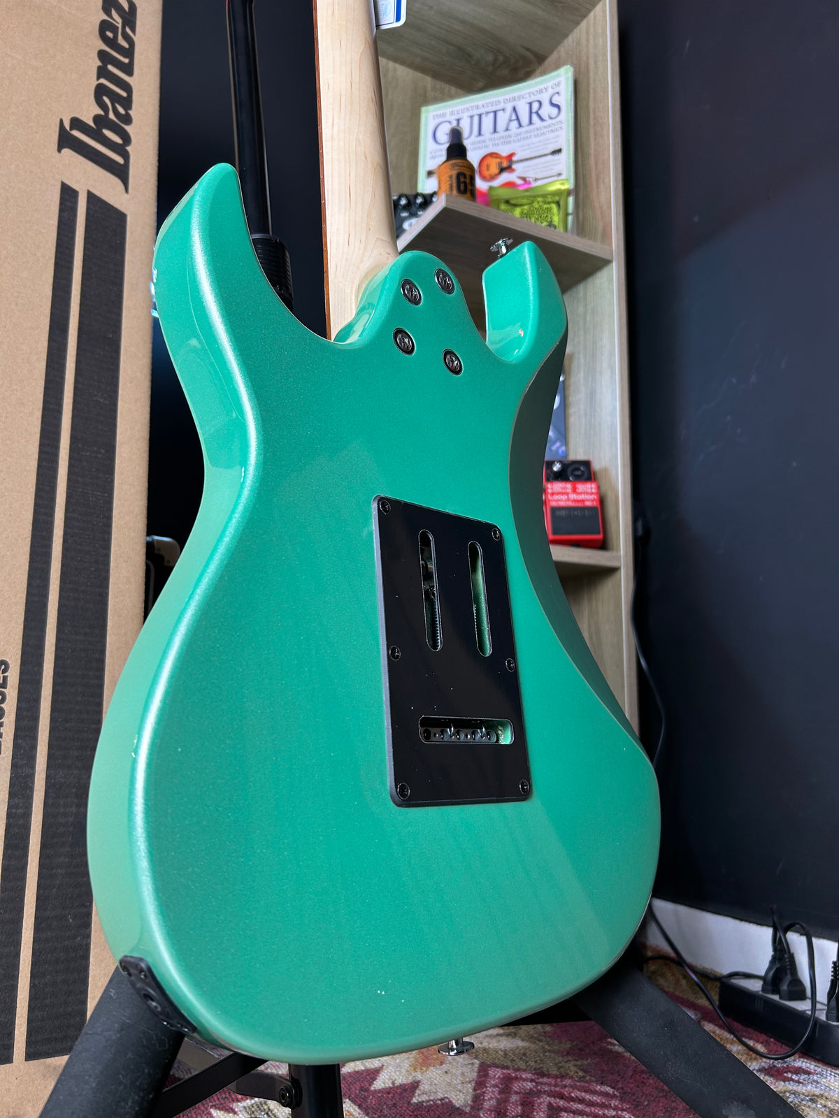 * Brand New * Ibanez GRX40 MGN Metallic Light Green Electric Guitar * Brand New * Ibanez GRX40 MGN Metallic Light Green Electric Guitar
