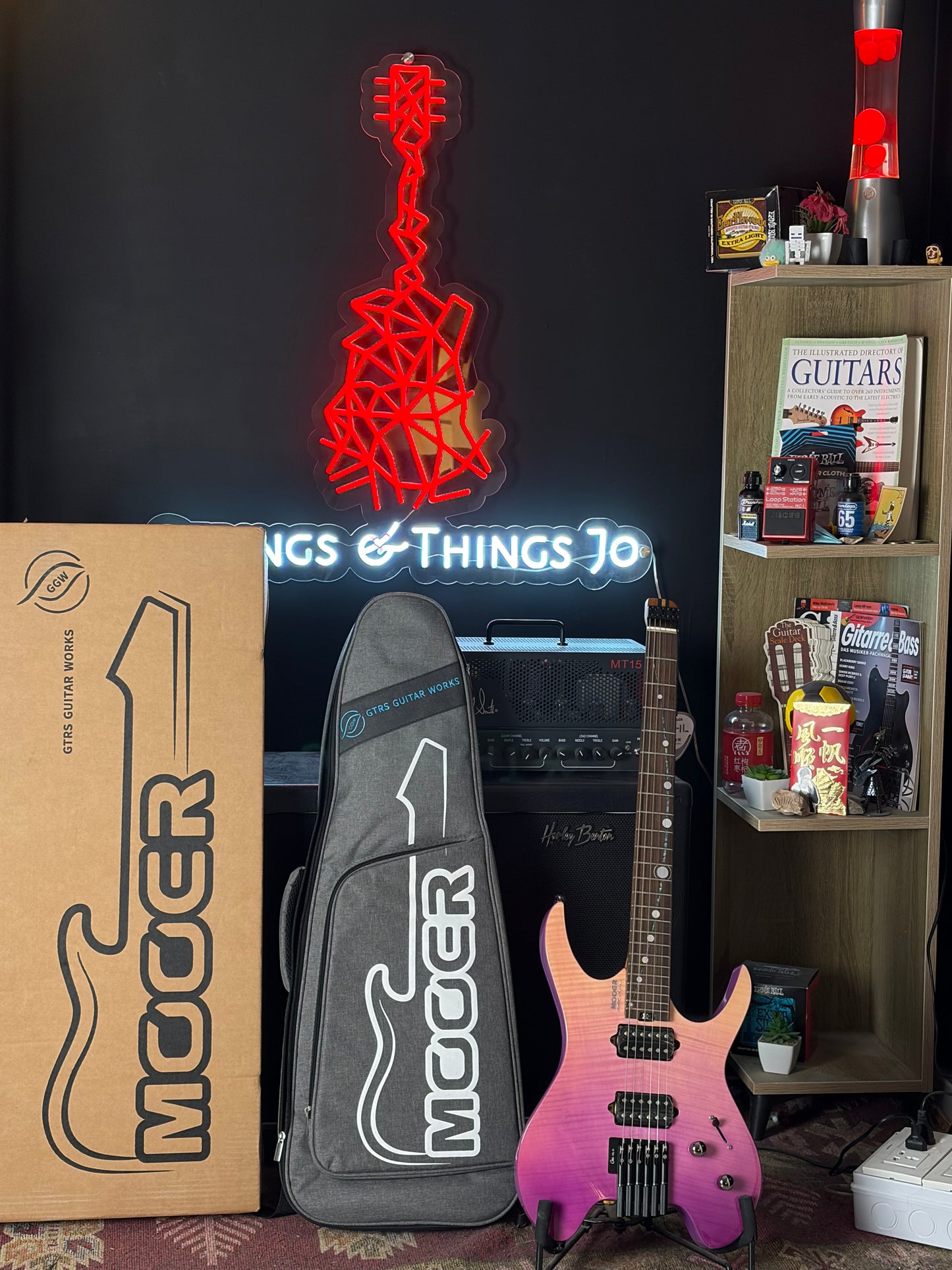 Mooer MHL100 Purple Gradient Headless Electric Guitar + Premium case