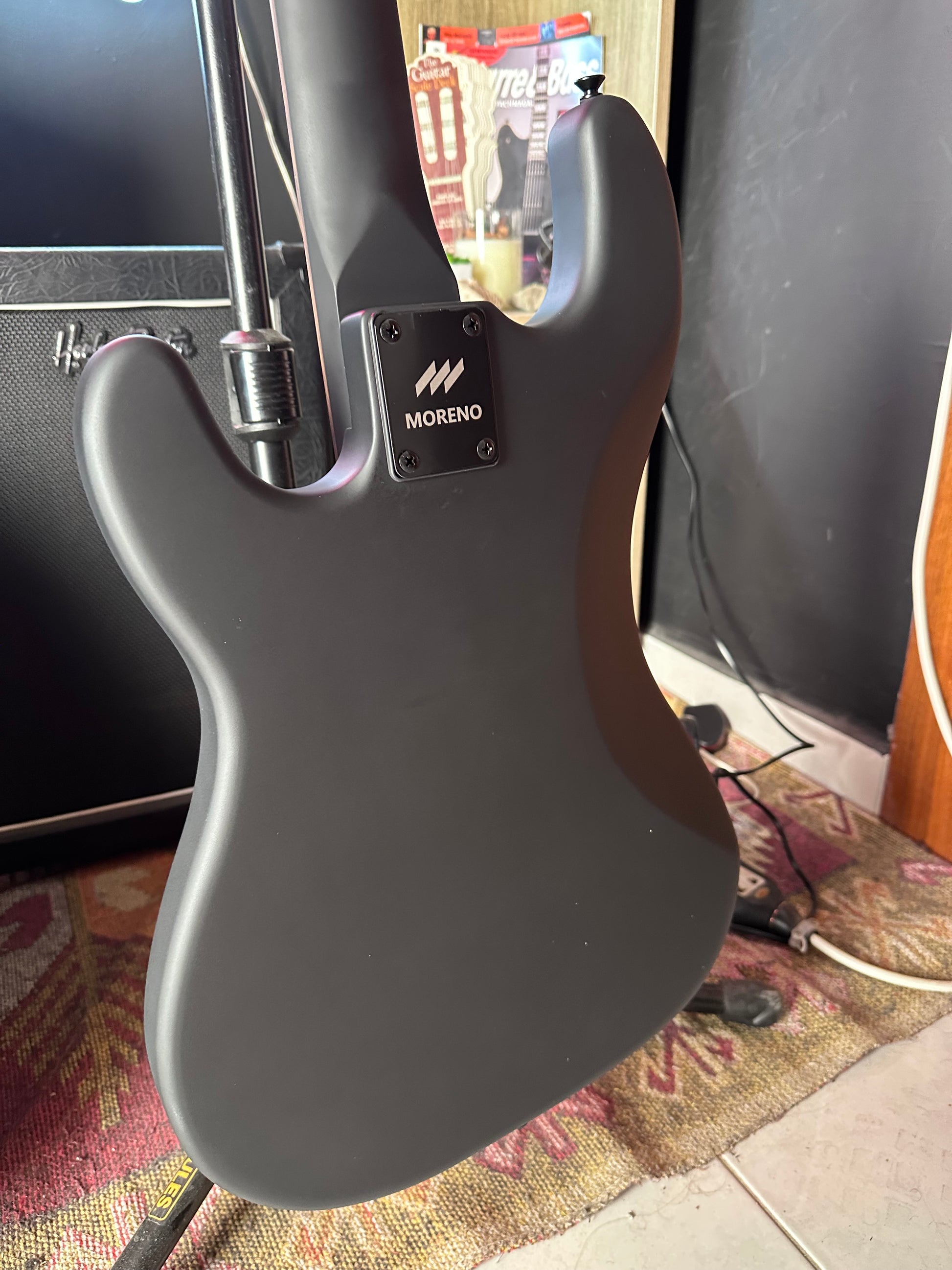 Moreno PJ-B100 PJ 4 Strings Bass Guitar Moreno PJ-B100 PJ 4 Strings Bass Guitar