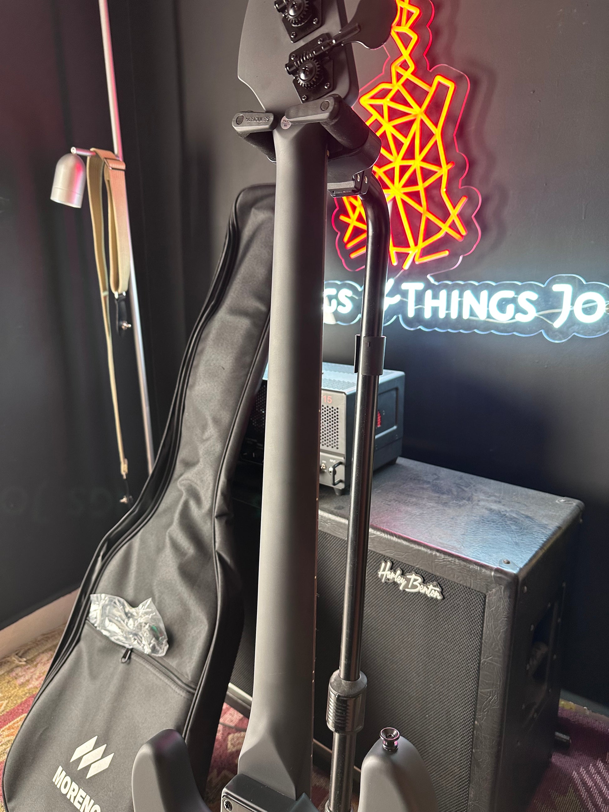Moreno PJ-B100 PJ 4 Strings Bass Guitar Moreno PJ-B100 PJ 4 Strings Bass Guitar
