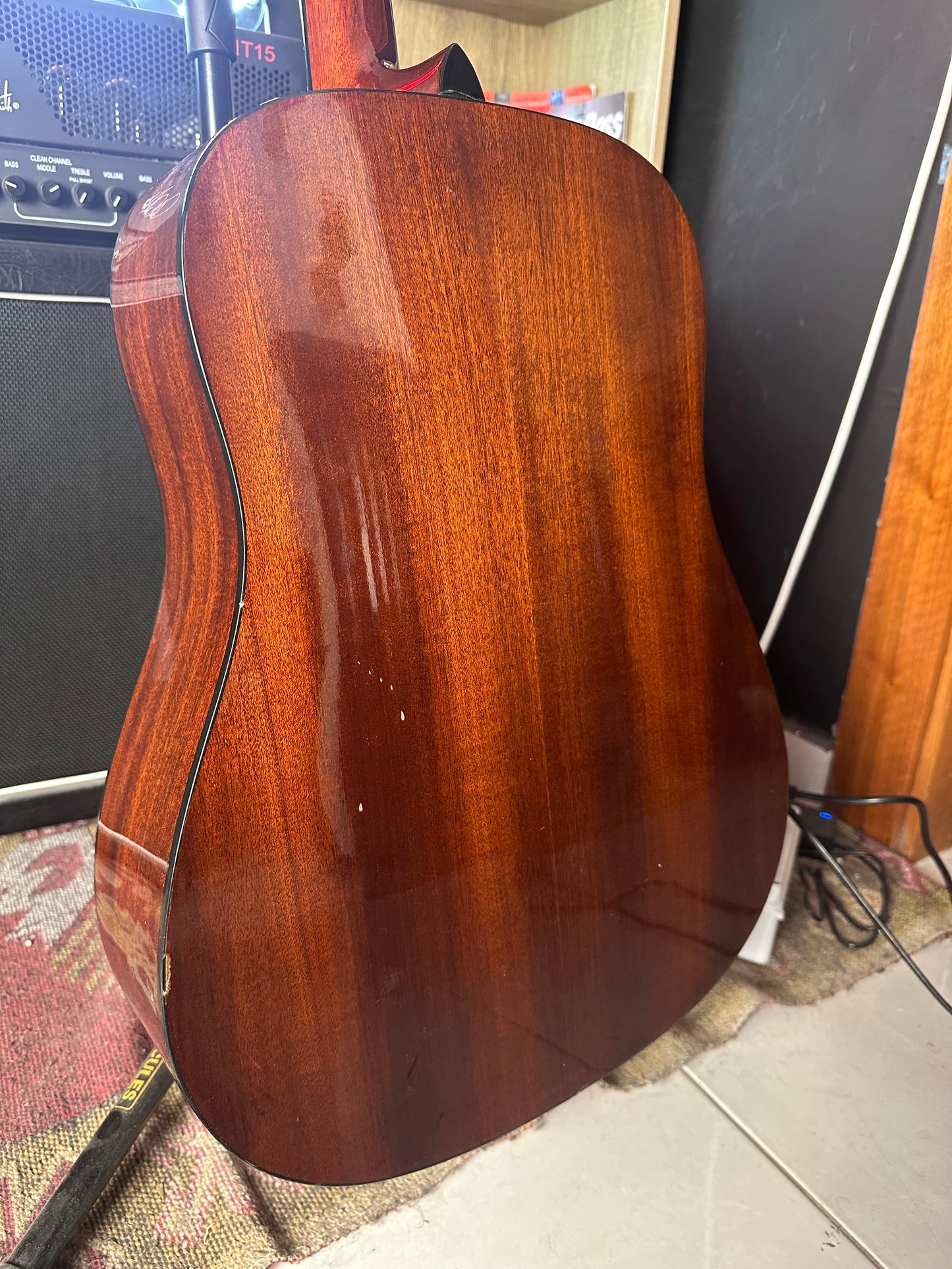 Fender CD60 V2 NAT acoustic guitar