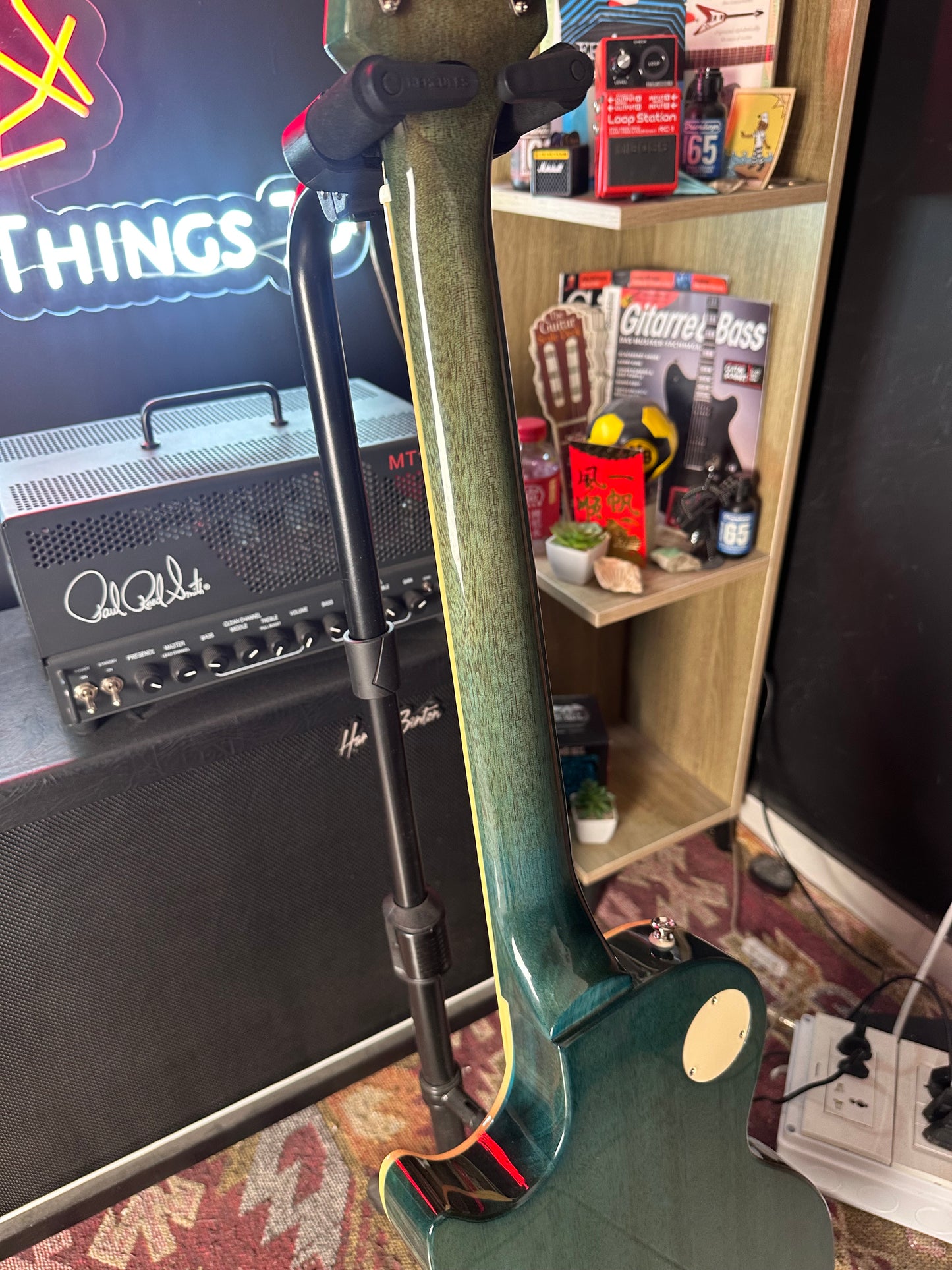 Epiphone Les Paul™ Standard Translucent Blue ‘60s Quilt Top Limited-Edition Electric Guitar