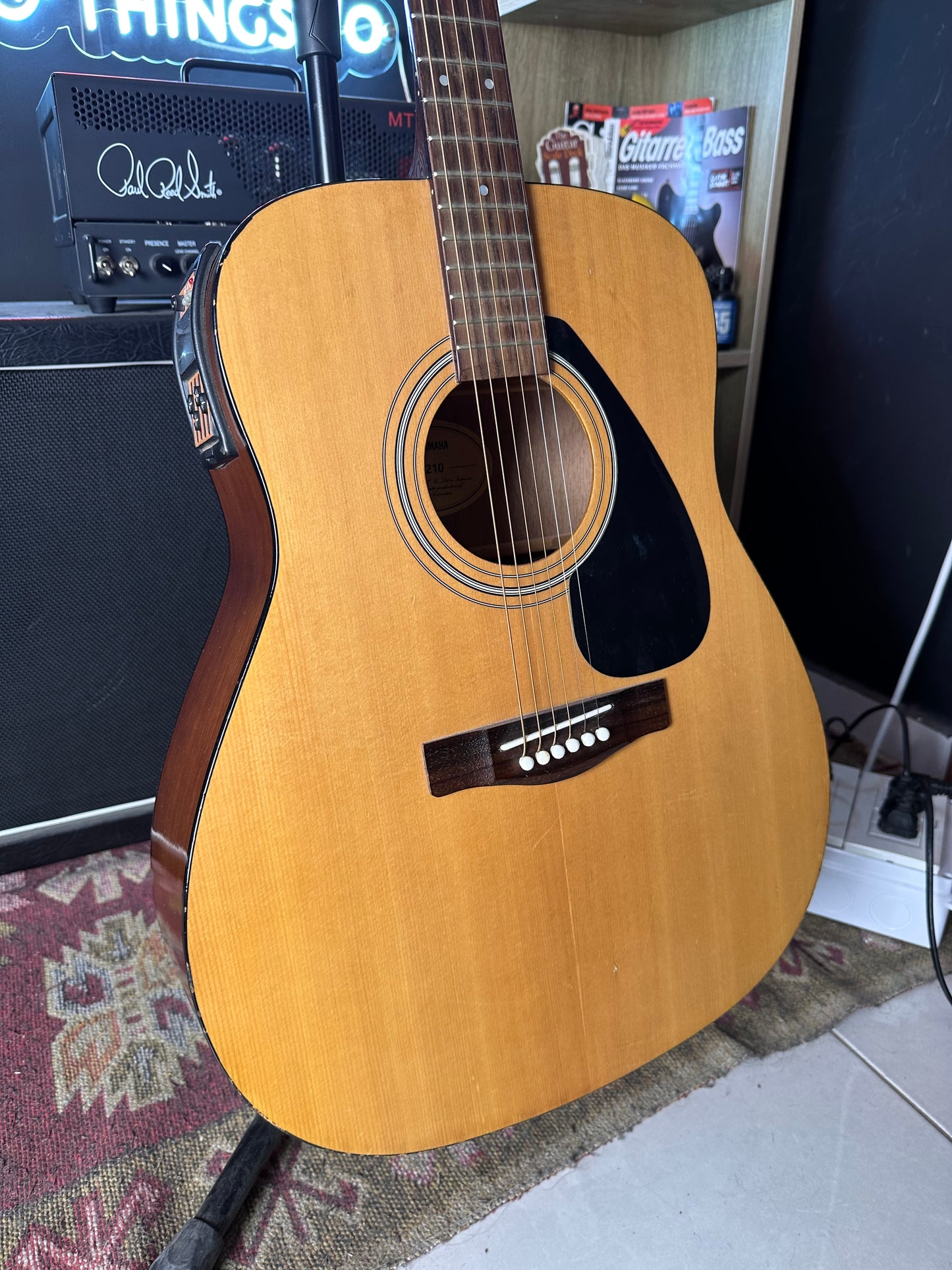 Yamaha F210 Acoustic Electric Guitar