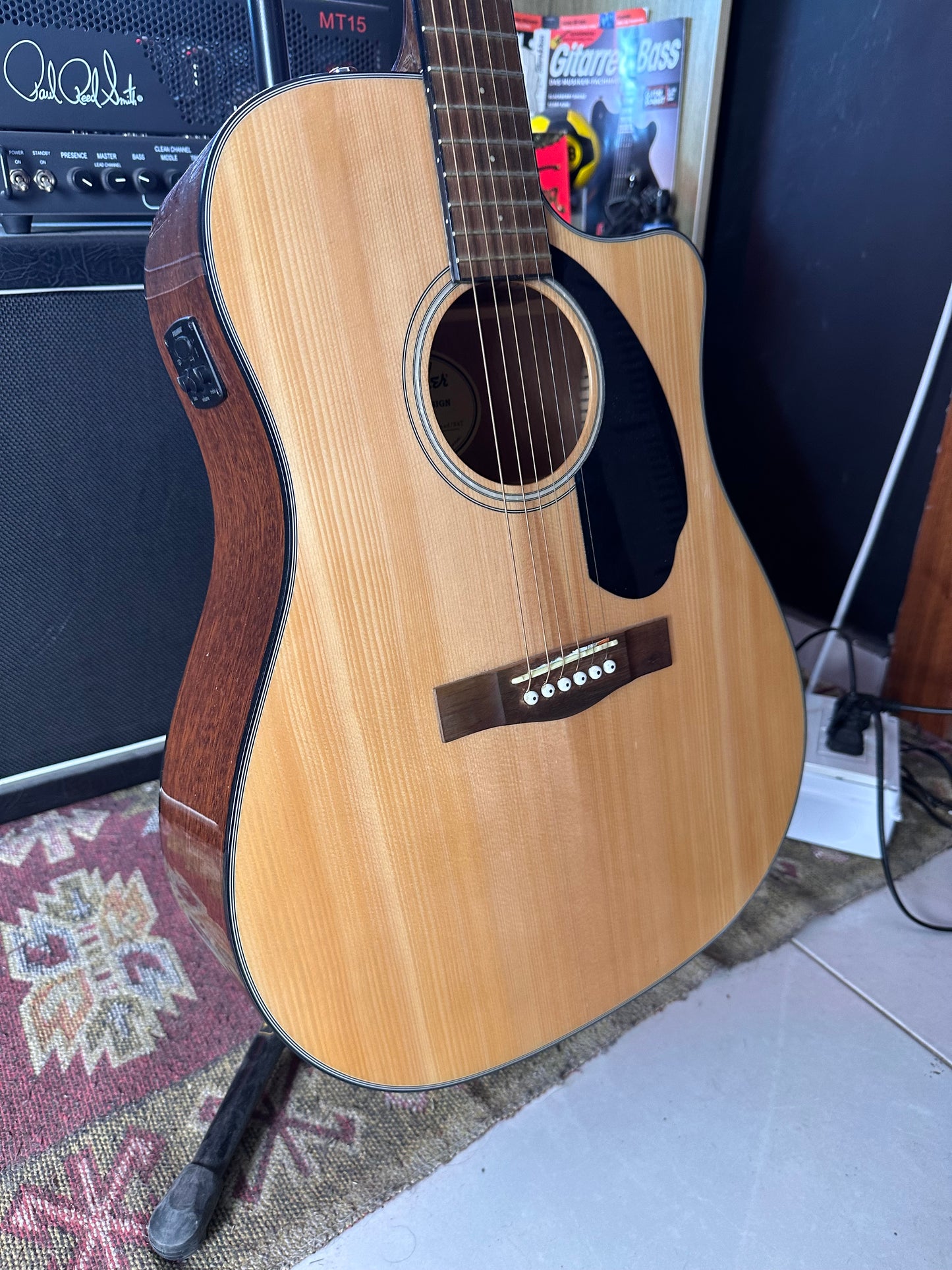 Fender CD60 CE Gloss Natural Acoustic/electric guitar