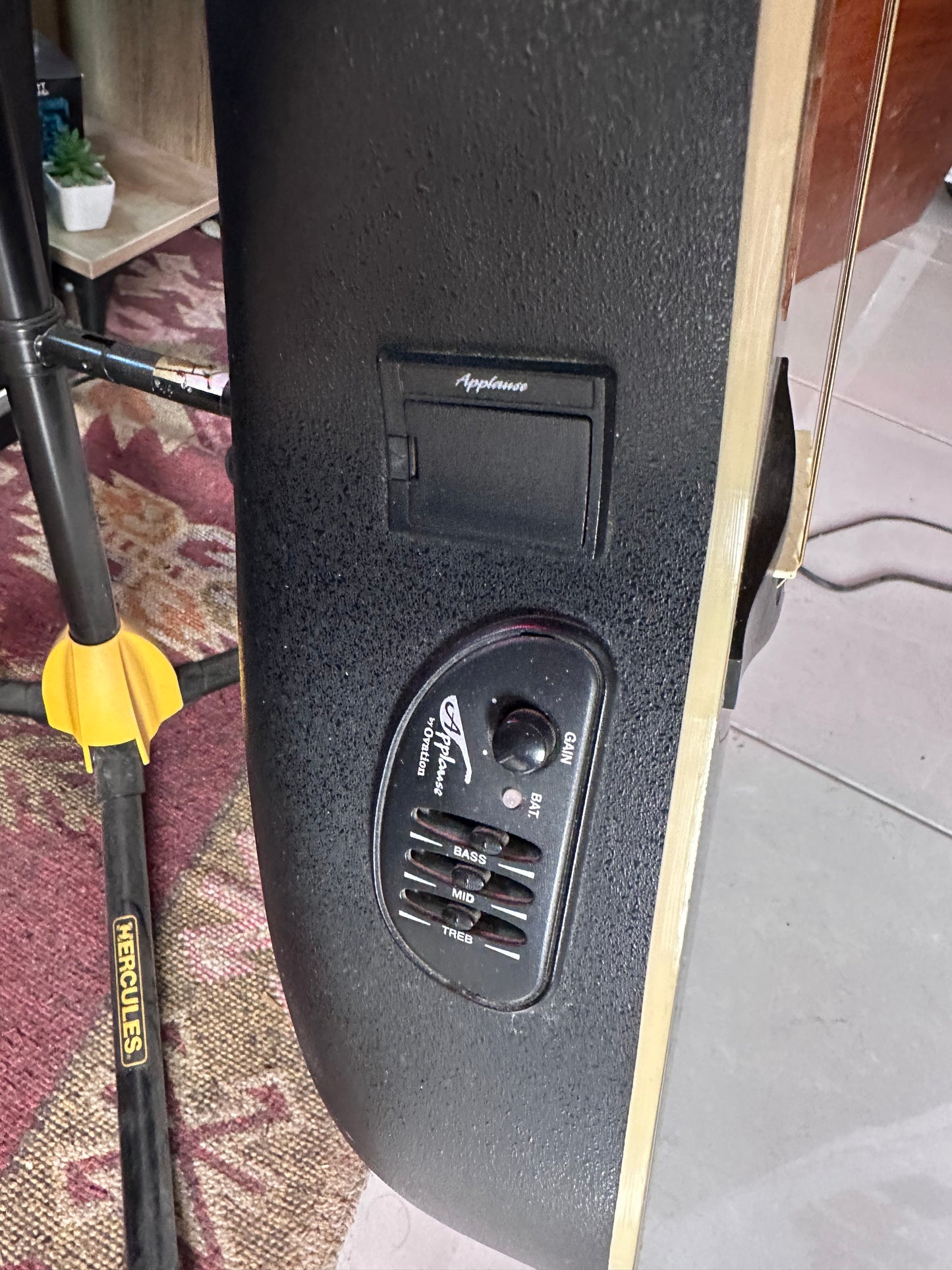 Ovation Applause AE147 Acoustic Electric Guitar