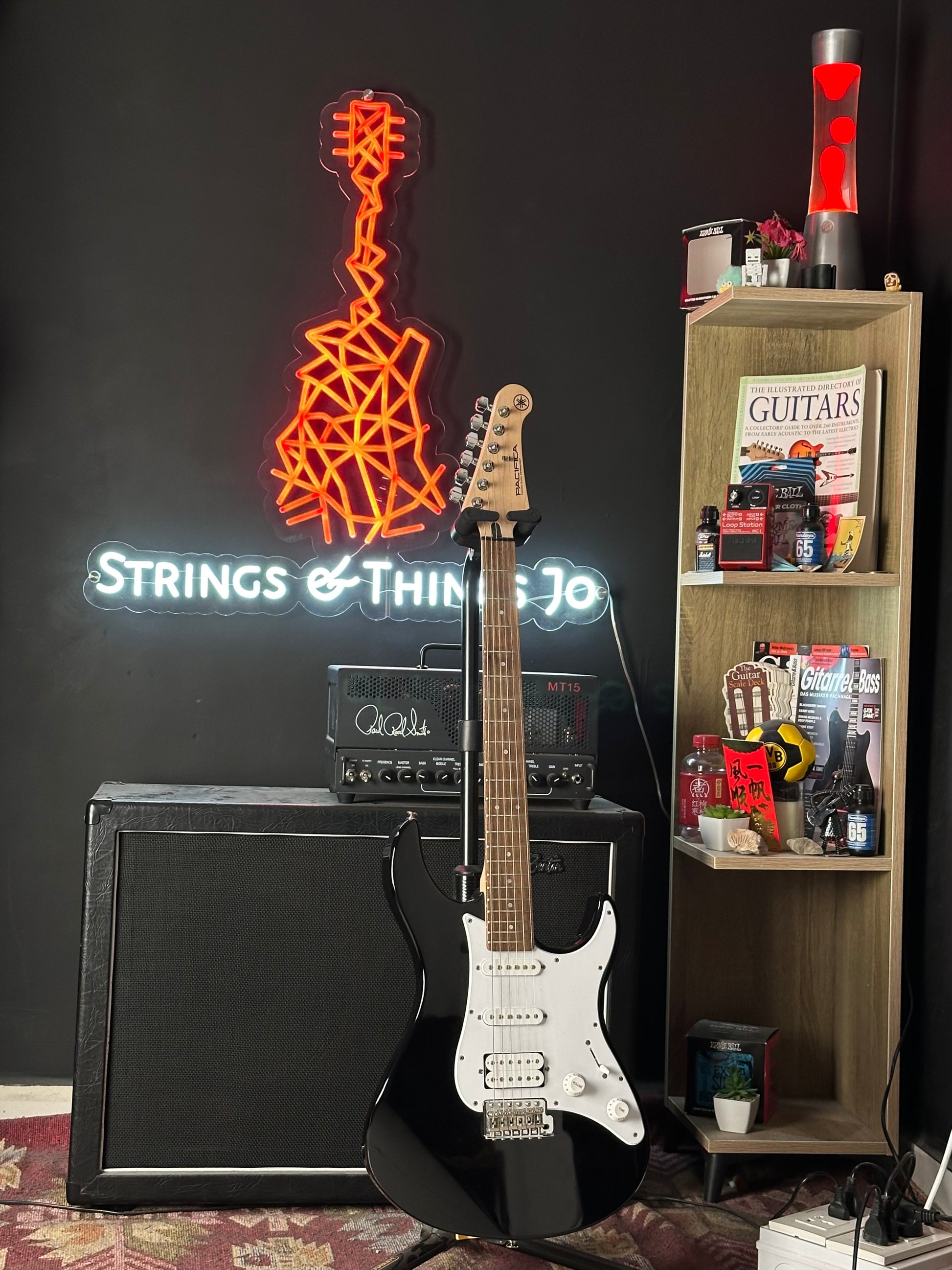 Yamaha Pacifica PAC012 Electric Guitar