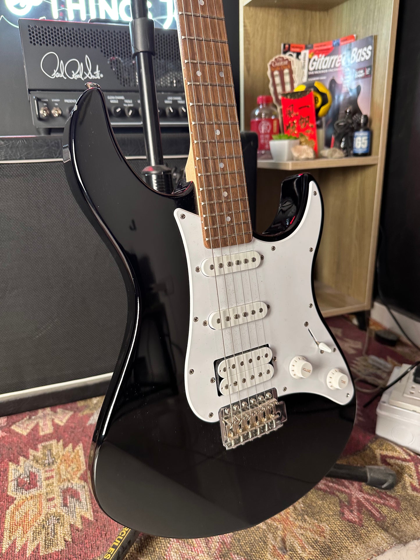 Yamaha Pacifica PAC012 Electric Guitar