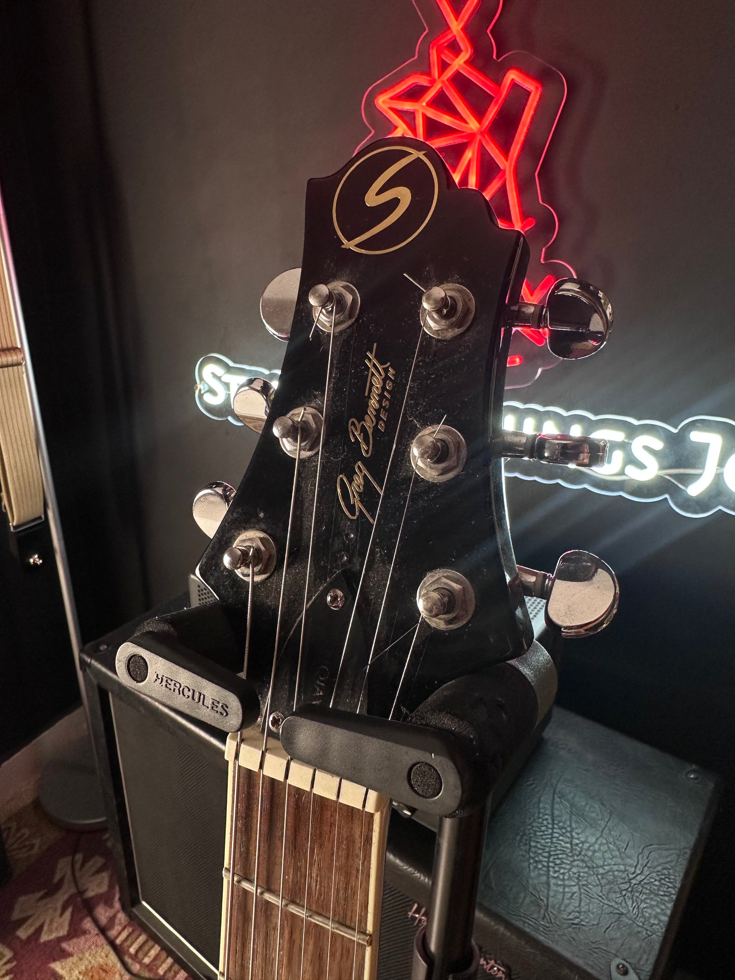 Greg Bennett Sammick Avion AV-10 Electric Guitar