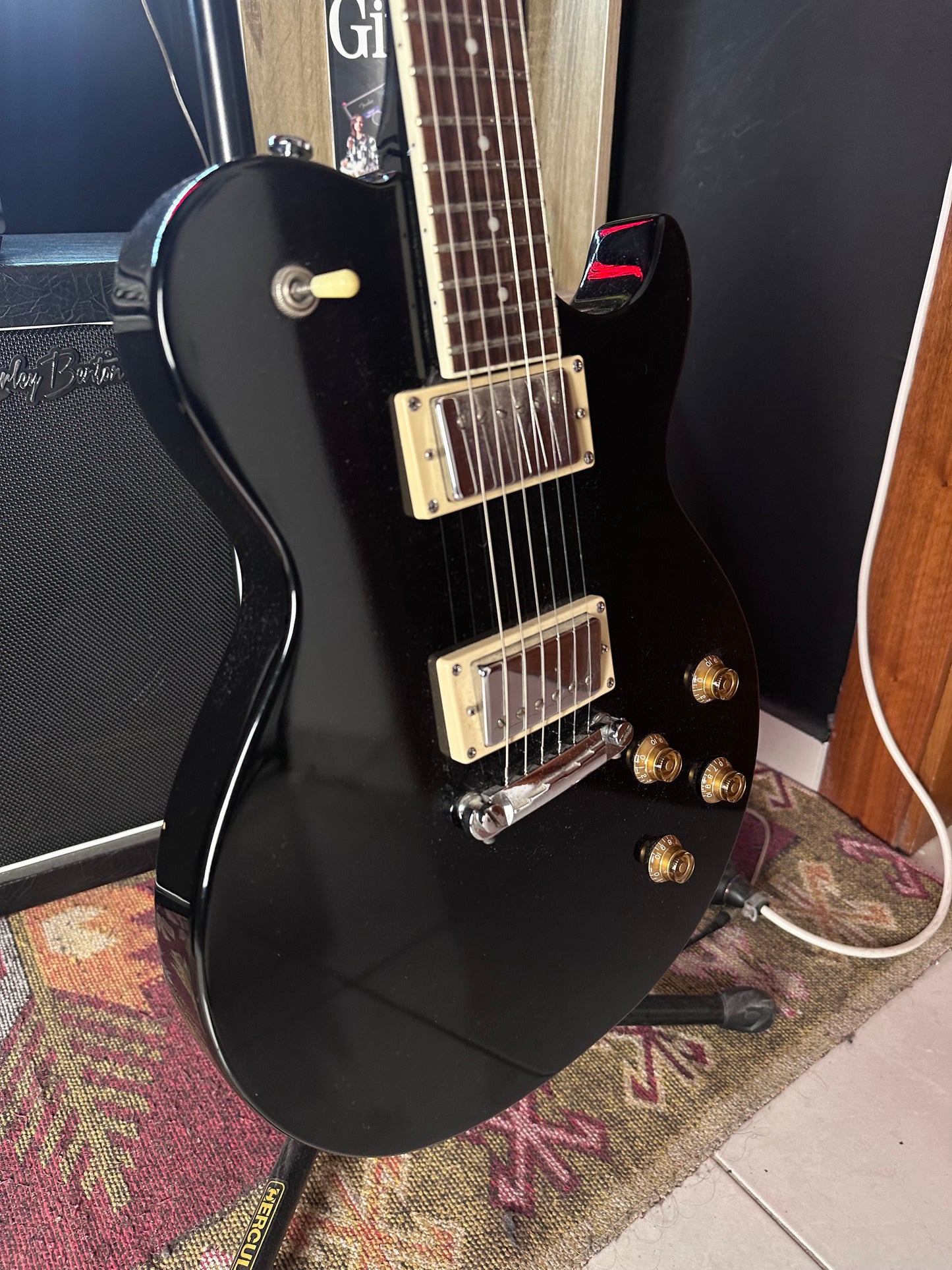 Greg Bennett Sammick Avion AV-10 Electric Guitar