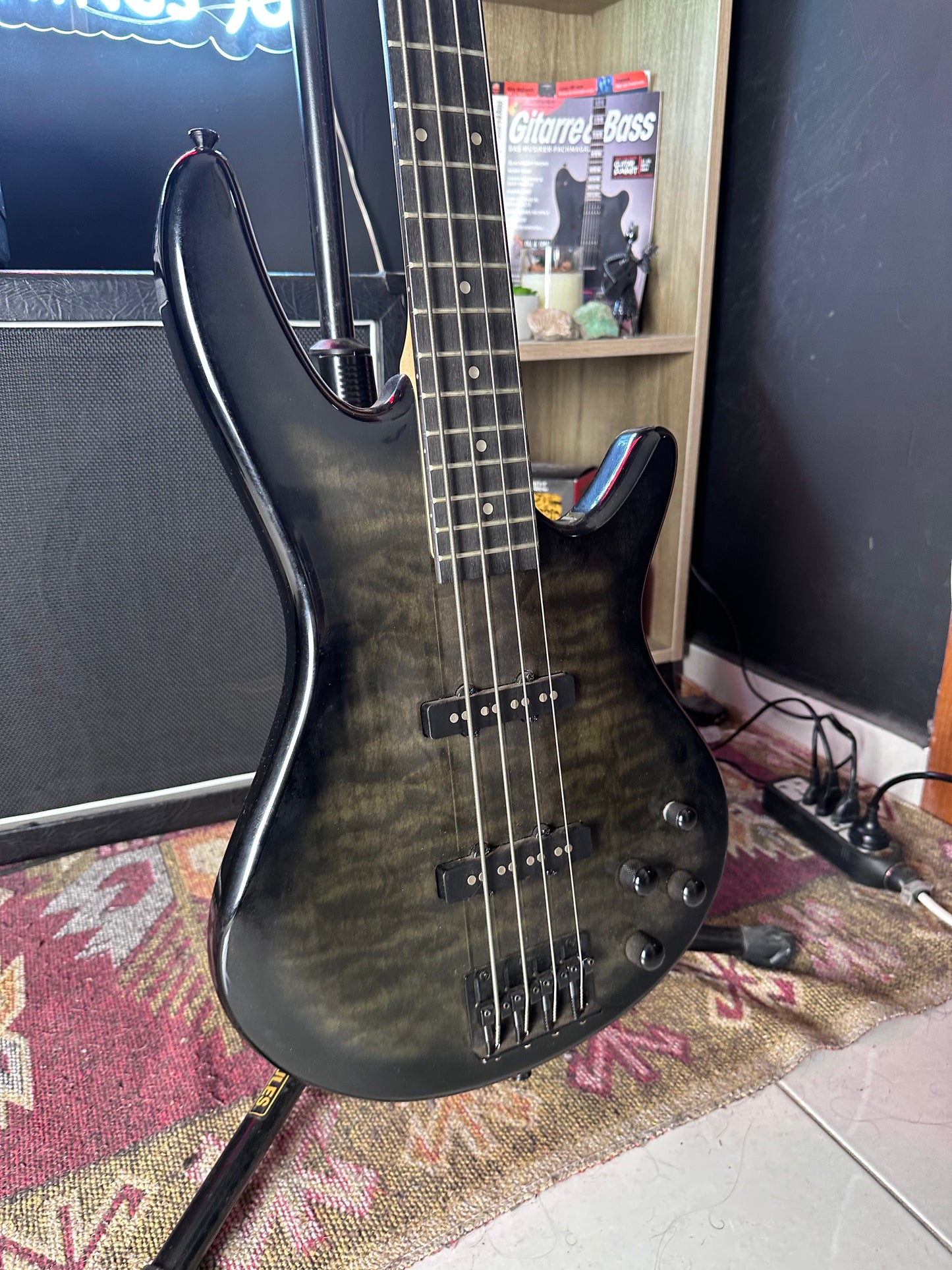 Ibanez GSR280QA-TKS 4 strings Bass Guitar Transparent Black