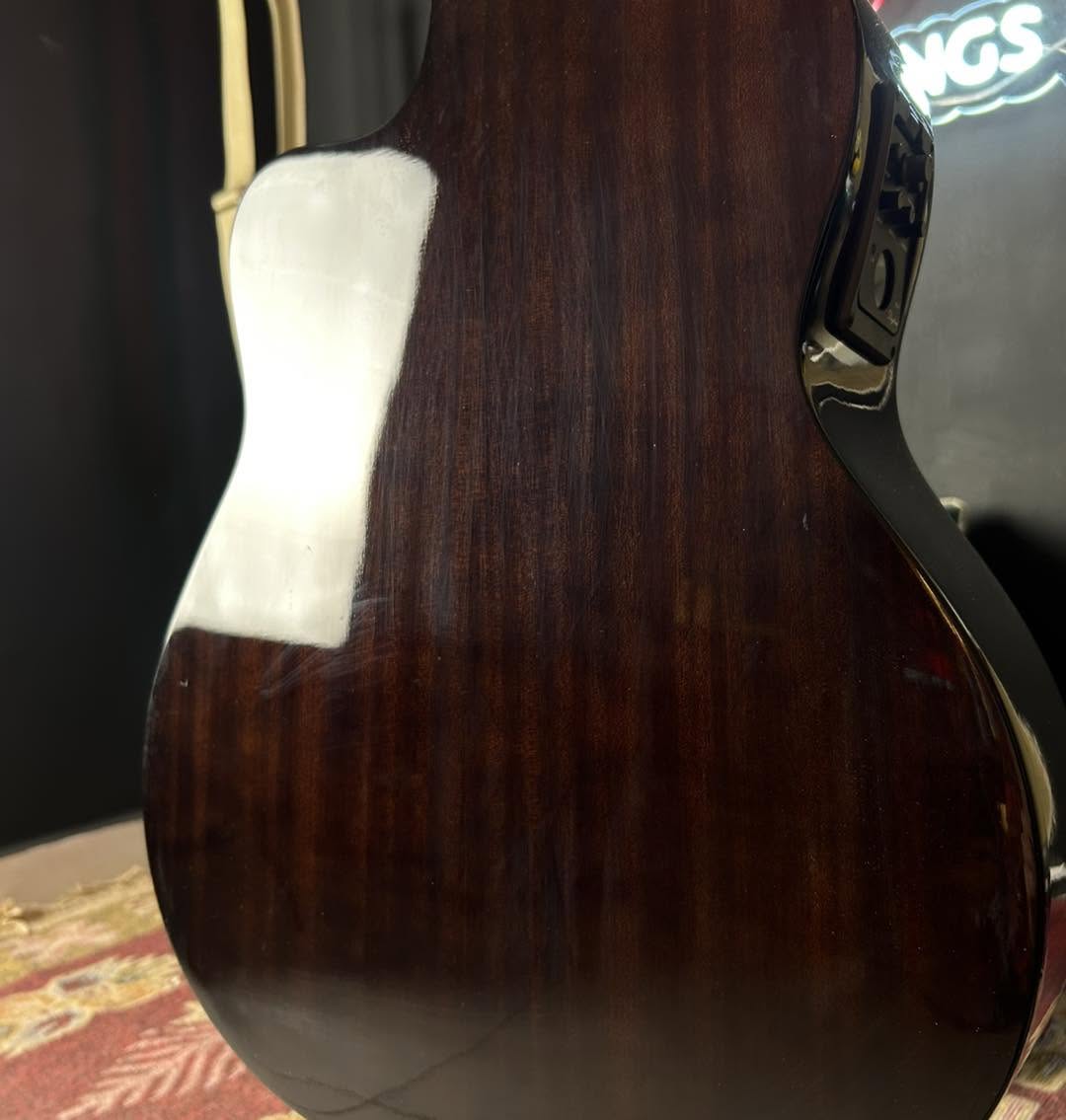 Admira Sara Electro Cutaway classical/electric guitar Admira Sara Electro Cutaway classical/electric guitar