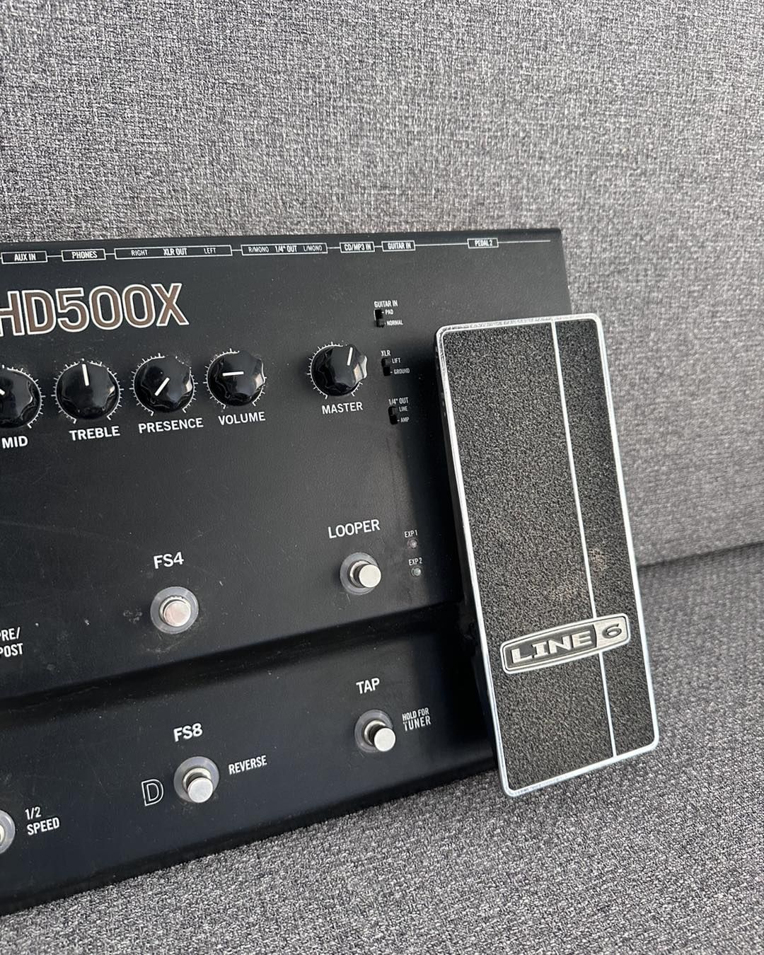 Line 6 POD HD500X Guitar Multi-effects Floor Processor with free carrying case