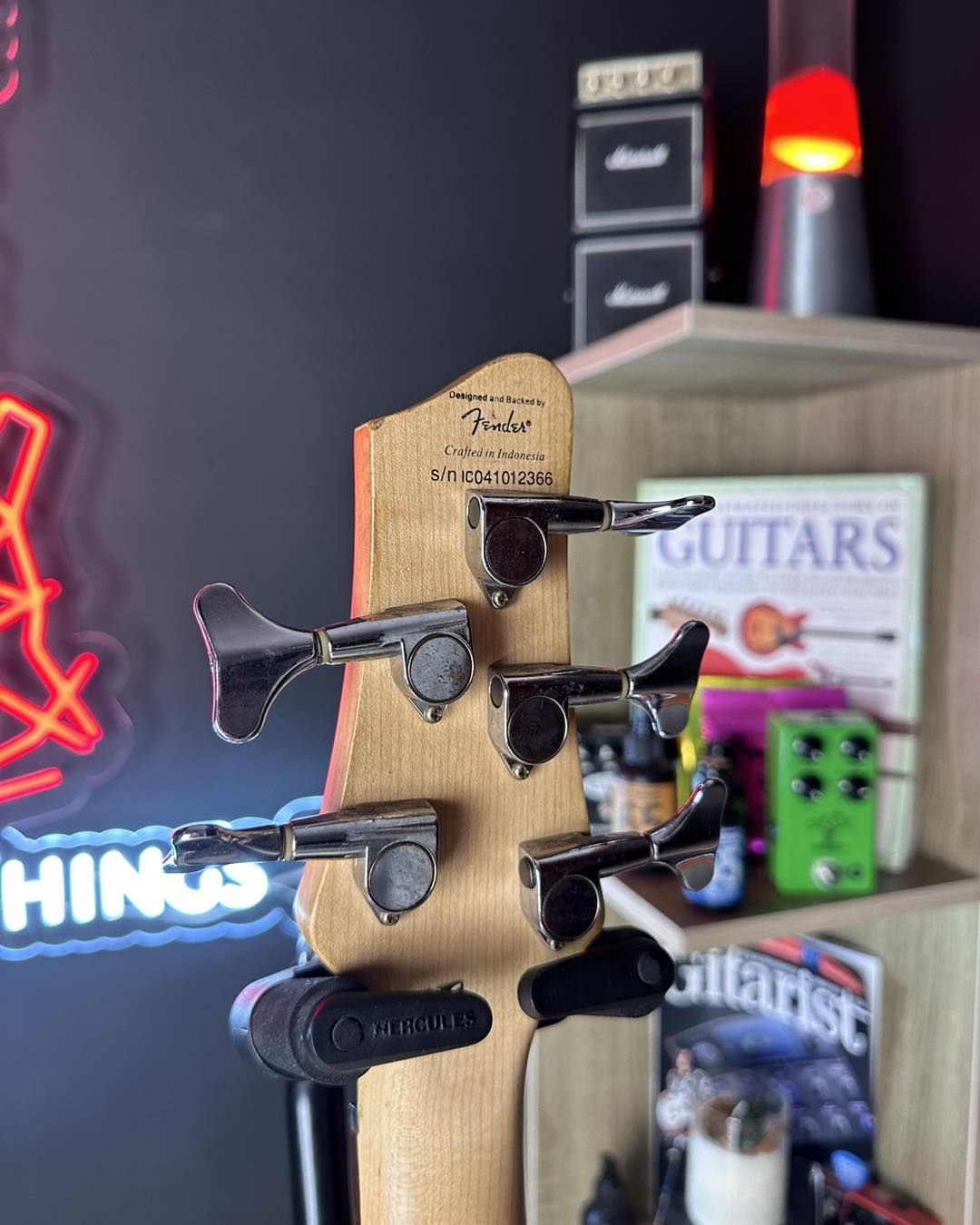 Squier MB-5 5 string Bass Guitar Squier MB-5 5 string Bass Guitar