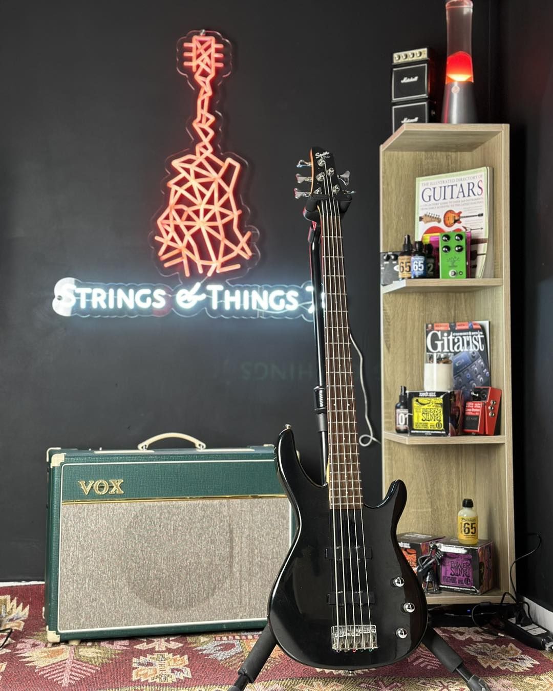 Squier MB-5 5 string Bass Guitar Squier MB-5 5 string Bass Guitar