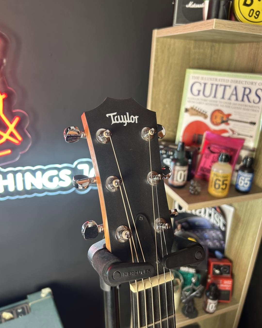 Taylor Academy Big Baby BBT Acoustic Guitar