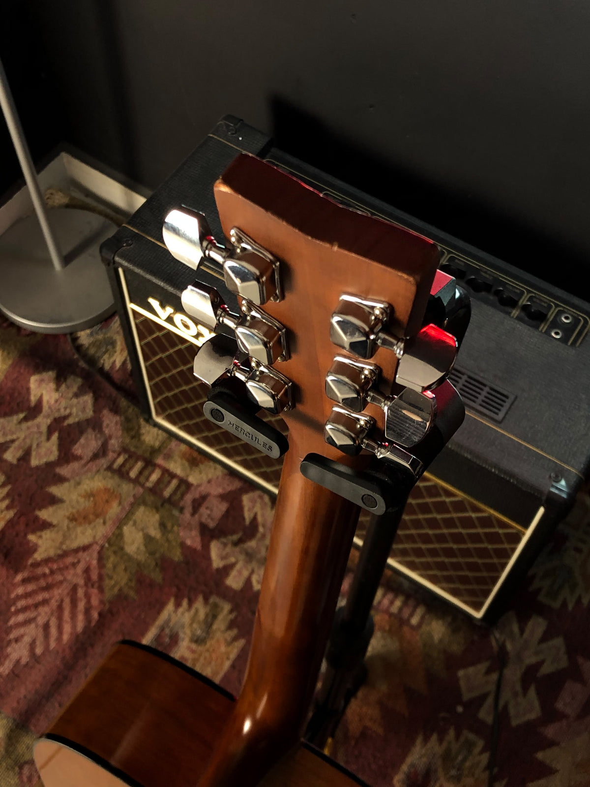 Yamaha F310 Acoustic Guitar