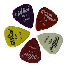 Alice picks - 1 JD per 4 pieces